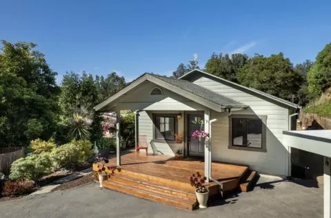 130 Strawberry Canyon Rd, Royal Oaks, CA 95076