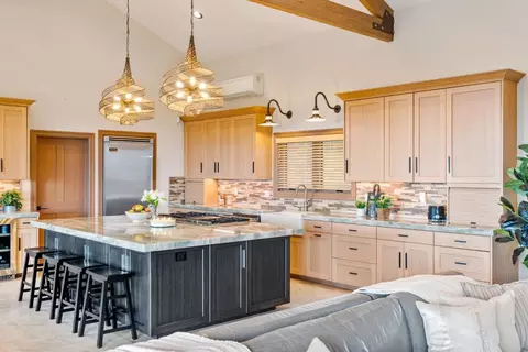 Kitchen - 1061 Summit Rd, Watsonville, CA 95076 photo 1 of 4