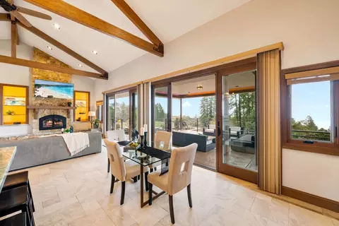 Dining - 1061 Summit Rd, Watsonville, CA 95076 photo 1 of 2