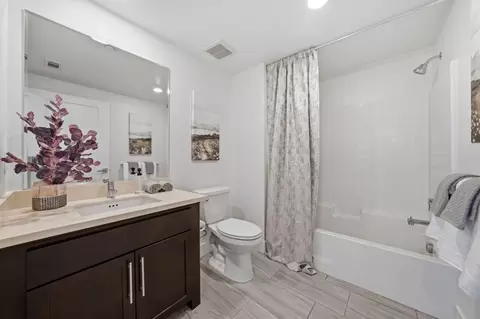 Bath - 1690 Delano St 22, Milpitas, CA 95035 photo 4 of 5