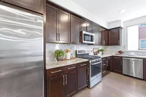 Kitchen - 1690 Delano St 22, Milpitas, CA 95035 photo 6 of 7