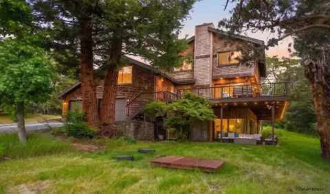 90 Hayfields Rd, Portola Valley, CA 94028