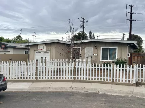 1711 Castlebrook Ct, San Jose, CA 95133