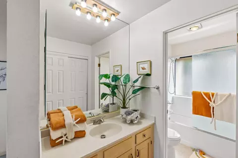 Bath - 1186 Trinity Ave, Seaside, CA 93955 photo 1 of 2