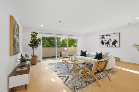 405 91st St 27, Daly City, CA 94015