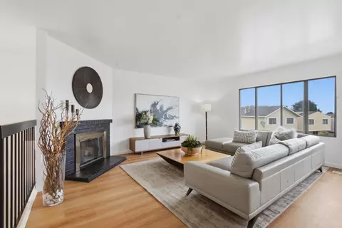 405 91st St 27, Daly City, CA 94015