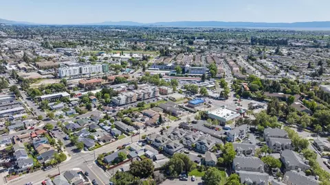 View/Area - 15950 E 14th St, San Leandro, CA 94578 photo 6 of 25