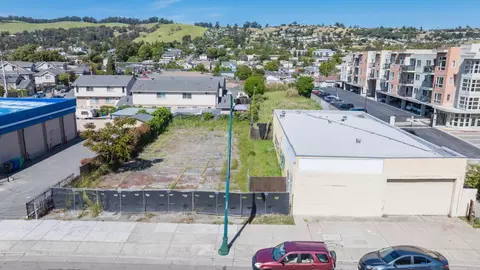 View/Area - 15950 E 14th St, San Leandro, CA 94578 photo 1 of 25