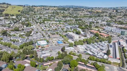 View/Area - 15950 E 14th St, San Leandro, CA 94578 photo 7 of 25