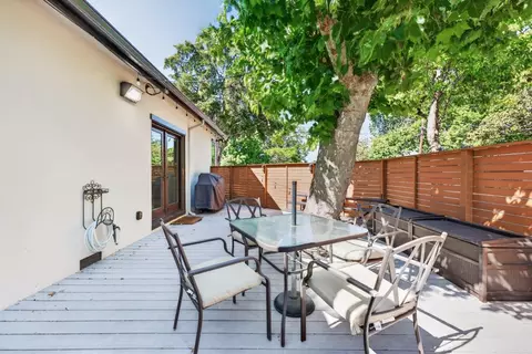 Exterior - 605 N Bayview Ave, Sunnyvale, CA 94085 photo 6 of 8
