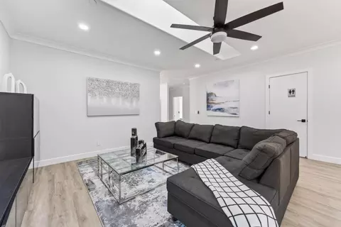 Living - 605 N Bayview Ave, Sunnyvale, CA 94085 photo 3 of 3