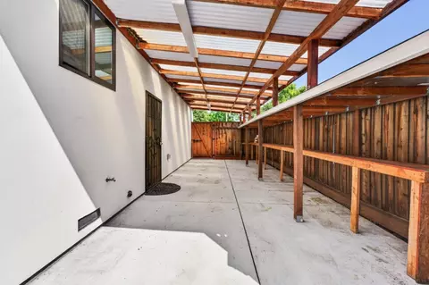 Exterior - 605 N Bayview Ave, Sunnyvale, CA 94085 photo 7 of 8