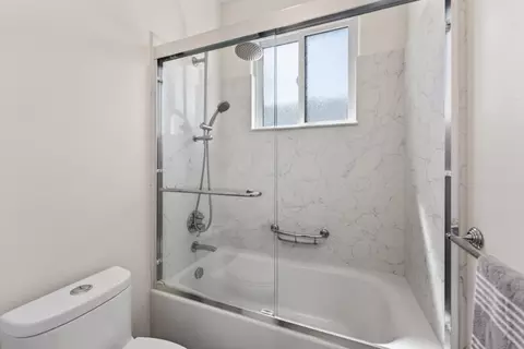 Bath - 605 N Bayview Ave, Sunnyvale, CA 94085 photo 5 of 5