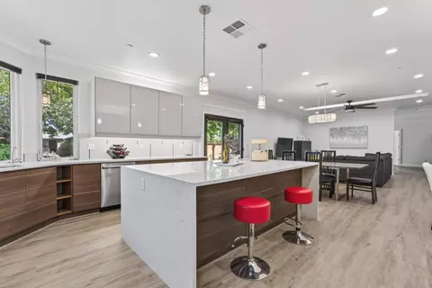 Kitchen - 605 N Bayview Ave, Sunnyvale, CA 94085 photo 5 of 5