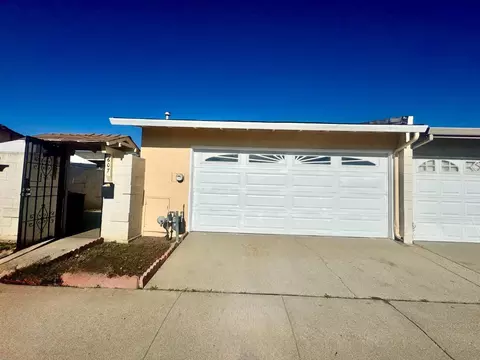 607 Calaveras Dr, Salinas, CA 93906