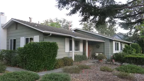 12100 Saraglen Dr, Saratoga, CA 95070