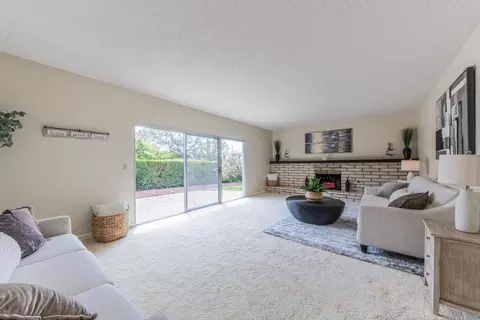 Living - 15084 Green Oak Pl, Salinas, CA 93907 photo 1 of 6