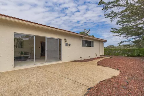 Exterior - 15084 Green Oak Pl, Salinas, CA 93907 photo 4 of 8