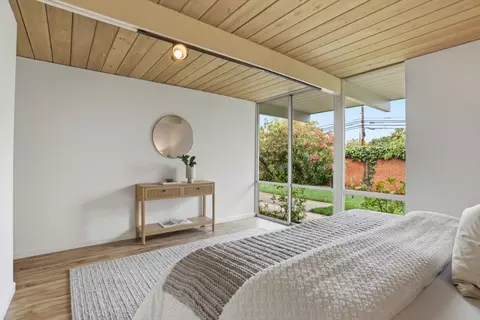 Bedroom - 931 Mackenzie Dr, Sunnyvale, CA 94087 photo 3 of 7