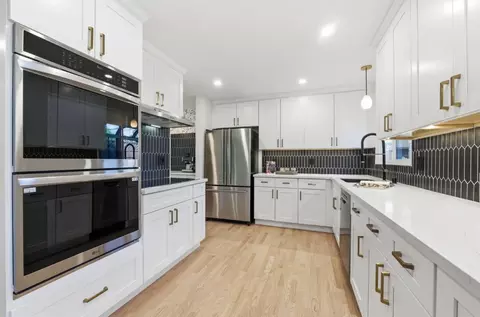 Kitchen - 1003 Rosa Ave, Sunnyvale, CA 94086 photo 6 of 9