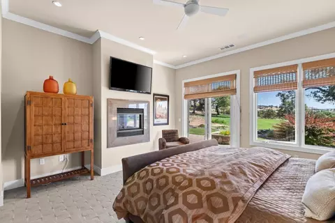 Bedroom - 2369 Oak Creek Dr, Copperopolis, CA 95228 photo 2 of 7