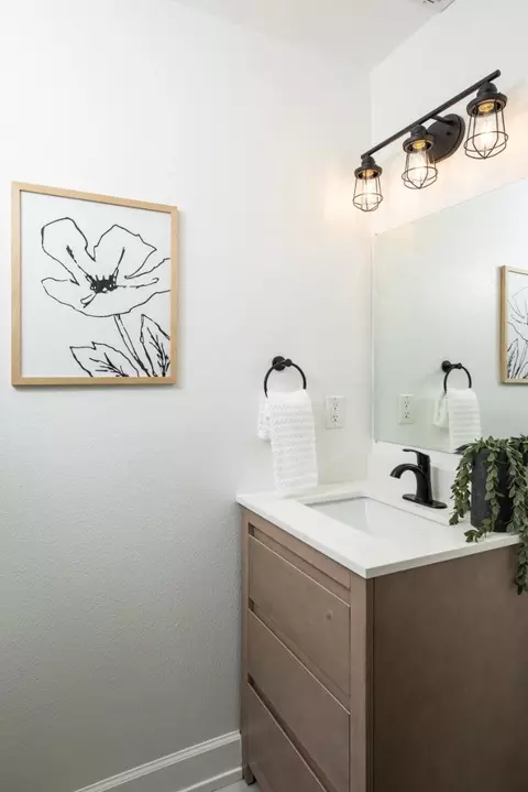 Bath - 317 Tyrella Ave, Mountain View, CA 94043 photo 6 of 6