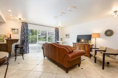 Living - 854 Prairie Creek Dr, Pacifica, CA 94044 photo 3 of 4