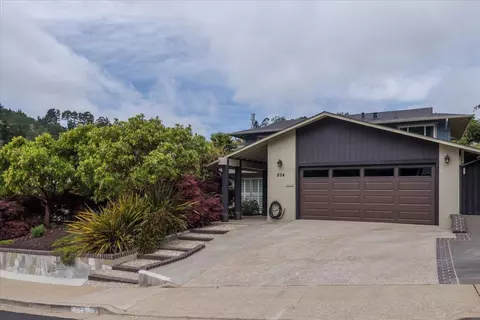 854 Prairie Creek Dr, Pacifica, CA 94044