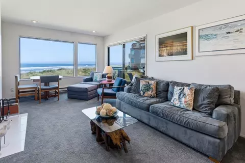Living - 101 Shell Dr 21, Watsonville, CA 95076 photo 1 of 3
