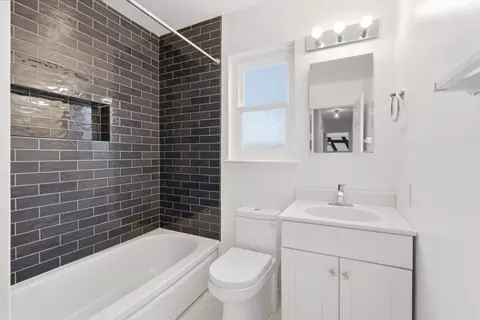Bath - 1204 Mcfarlane Ln, Hayward, CA 94544 photo 1 of 4