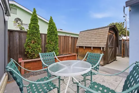 Exterior - 1204 Mcfarlane Ln, Hayward, CA 94544 photo 8 of 9