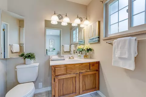 Bath - 7685 Los Padres Ct, Gilroy, CA 95020 photo 1 of 3