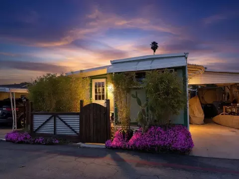 890 38th Ave 19, Santa Cruz, CA 95062