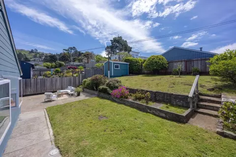 Exterior - 304 Nelson Ave, Pacifica, CA 94044 photo 3 of 8