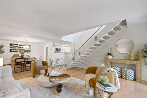 23 Los Altos Sq, Los Altos, CA 94022