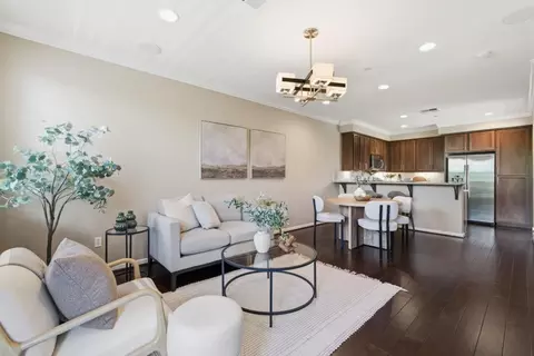 166 Selby Ln 4, Livermore, CA 94551