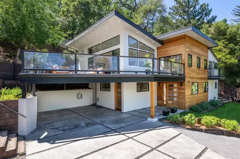124 Foxwood Rd, Portola Valley, CA 94028