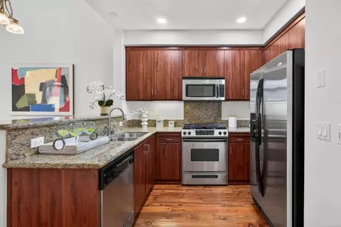 Kitchen - 1101 S Main St 402, Milpitas, CA 95035 photo 2 of 3