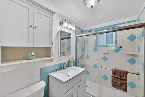 Bath - 1500 River Rd, Brookdale, CA 95007 photo 2 of 2