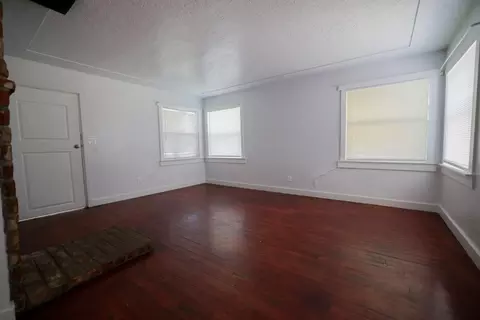 Living - 360 E 19th St, Merced, CA 95340 photo 2 of 4