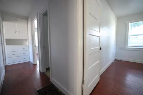 Entry Way - 360 E 19th St, Merced, CA 95340 photo 3 of 3