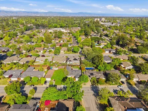 View/Area - 1763 Walnut Dr, Mountain View, CA 94040 photo 4 of 8