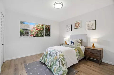 Bedroom - 1763 Walnut Dr, Mountain View, CA 94040 photo 4 of 5