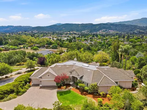 899 Vista Del Roble Pl, San Jose, CA 95120