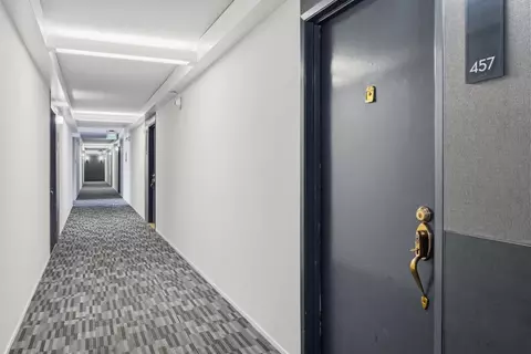8 Commodore Dr C457, Emeryville, CA 94608