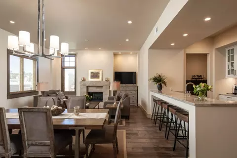 575 Foam St D, Monterey, CA 93940