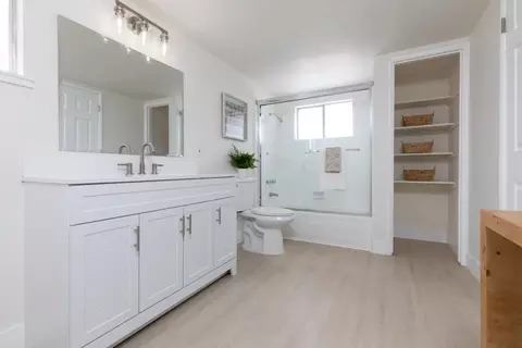 Bath - 1626 Darwin St, Seaside, CA 93955 photo 1 of 3