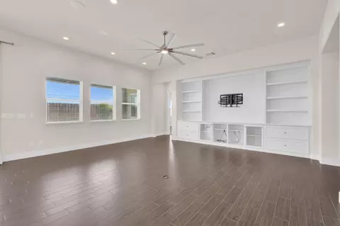 Living - 1436 Freestone Rd, Manteca, CA 95337 photo 6 of 6