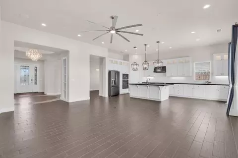 Living - 1436 Freestone Rd, Manteca, CA 95337 photo 3 of 6