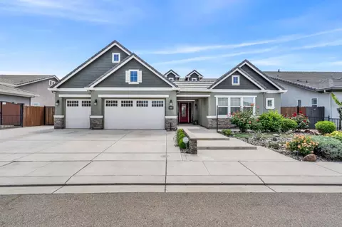 Exterior - 1436 Freestone Rd, Manteca, CA 95337 photo 2 of 15
